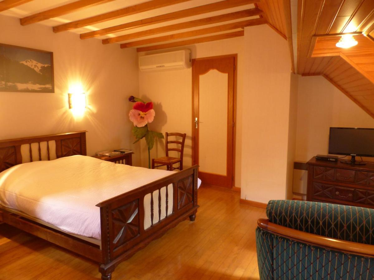 La Bouigane Bed & Breakfast Saint-Lary  Exterior photo